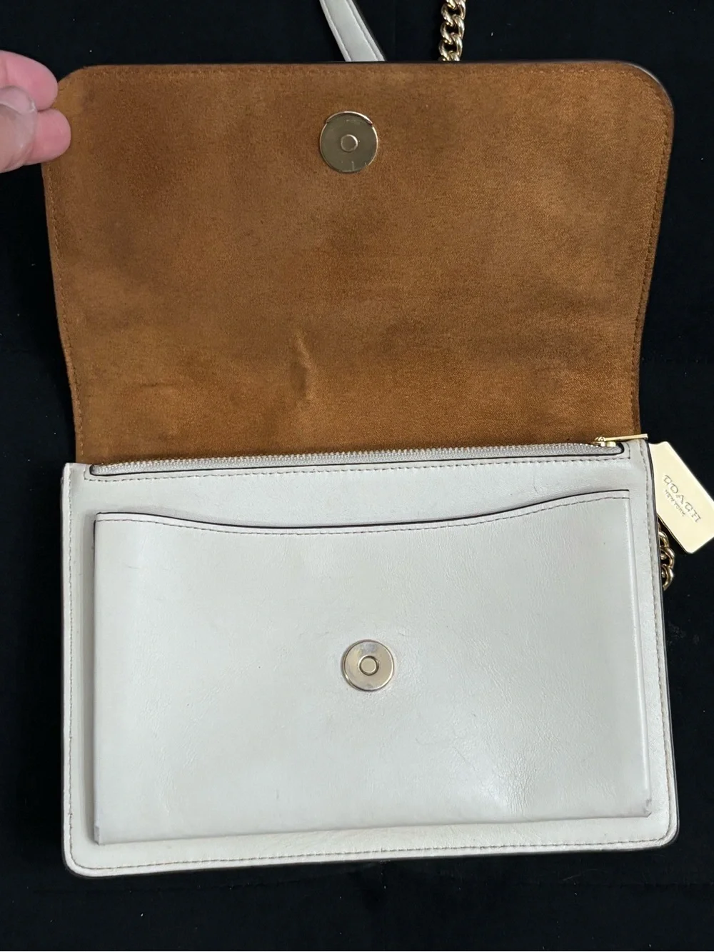 Coach Klare cream Quilted Crossbody & Shoulder Bag Chain Strap & gold hang tag - Picture 6 of 13